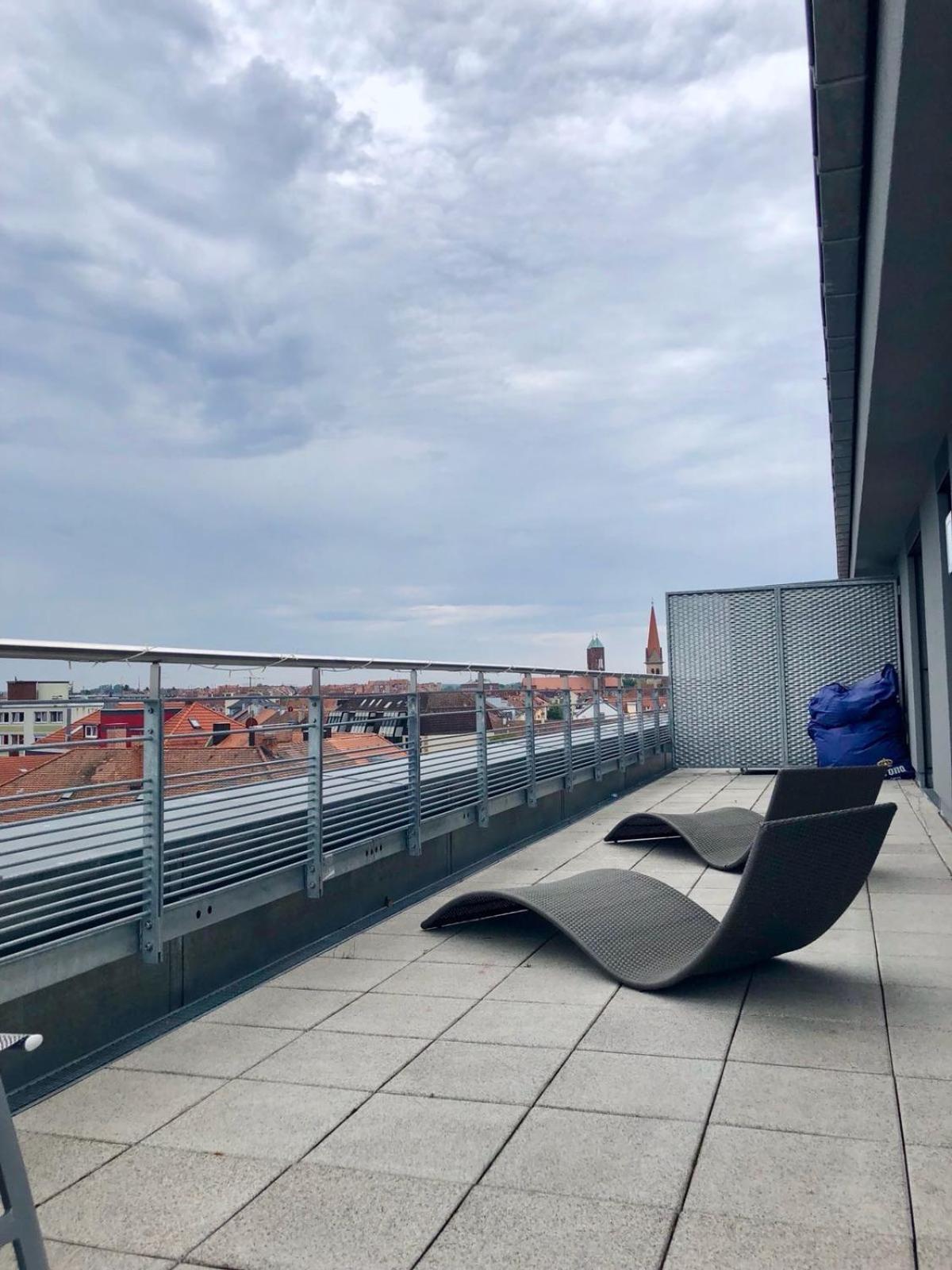 Exclusive Penthouse With Rooftop In The Apartment Nürnberg