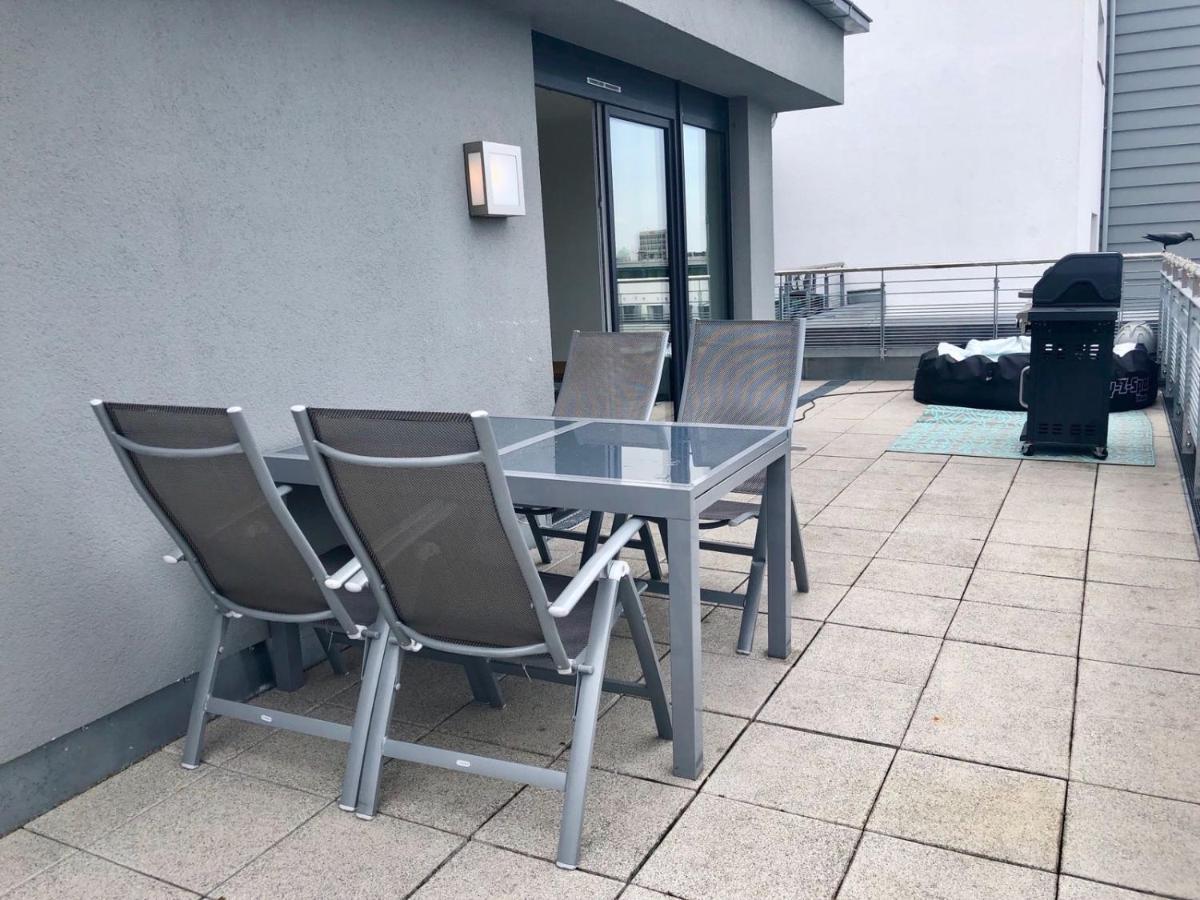 Exclusive Penthouse With Rooftop In The Apartment Nürnberg